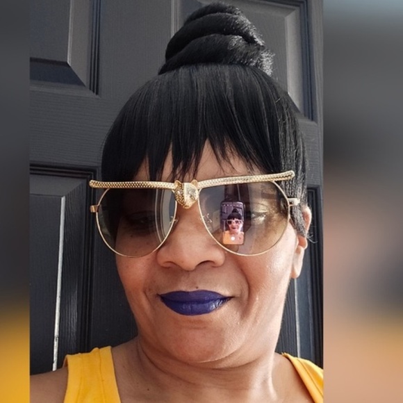 π MATTE ROYAL a MAC MATTE LIPSTICK. RETAIL $25. (RARE FIND) - Picture 11 of 15